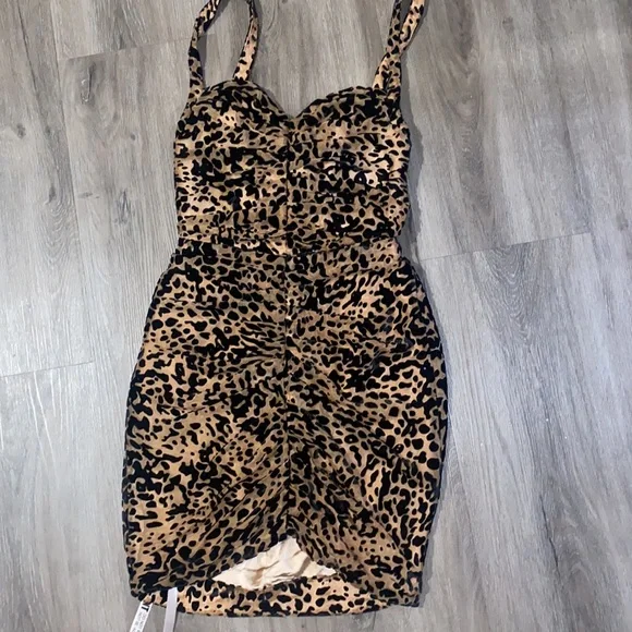 House Of Cb Leopard Dress - Picture 5 of 5